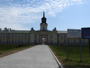 Pałac Potockich, główne wejście