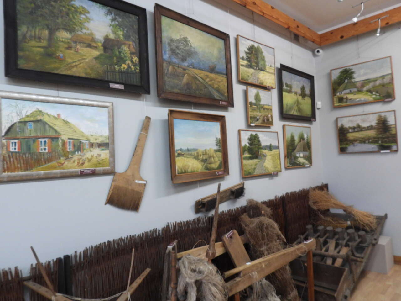 Wystawa malarska i etnograficzna